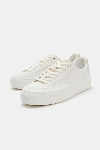 TRAINERS WITH HEEL DETAIL