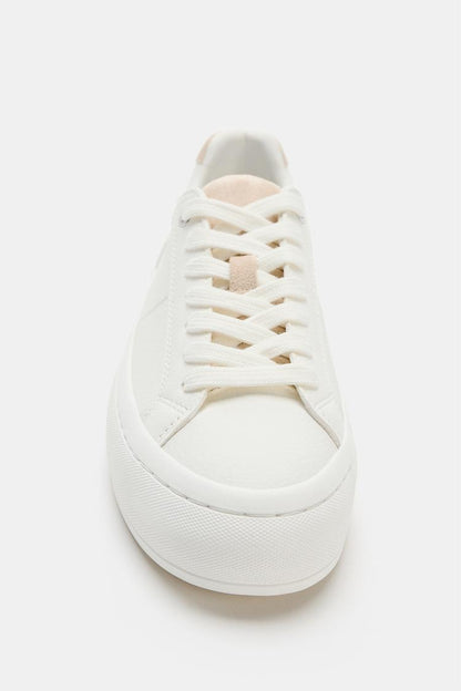 TRAINERS WITH HEEL DETAIL
